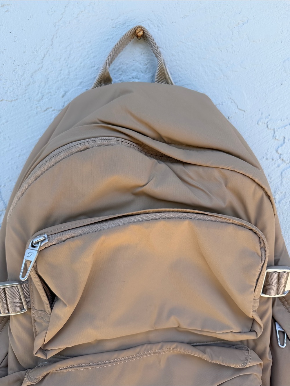 Gymshark Tan Everyday Backpack with Multiple Pockets - Picture 4 of 10